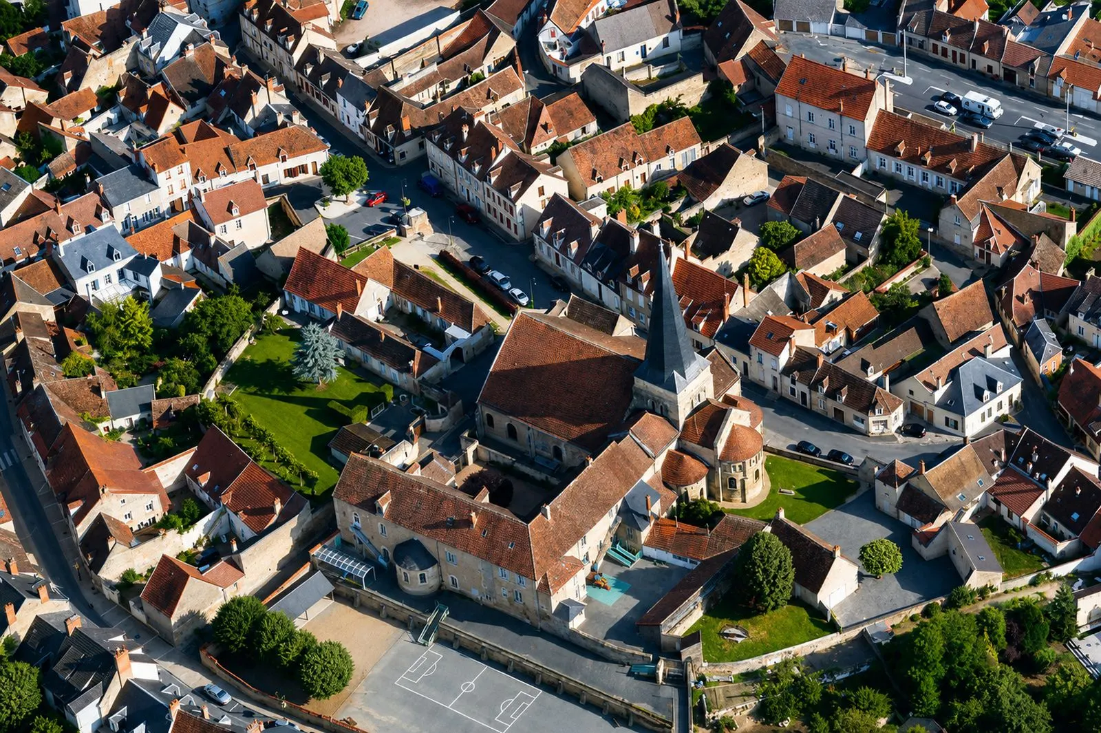 Centre de Saint-Amand-Montrond – diagnostic immobilier en Cher (18200)